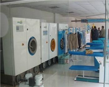 除了干洗機(jī)，加盟還需要準(zhǔn)備哪些設(shè)備？